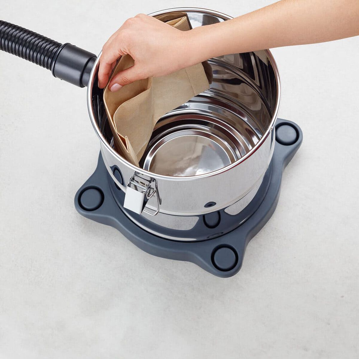 Aspiradora de Arrastre Electrolux GT12i