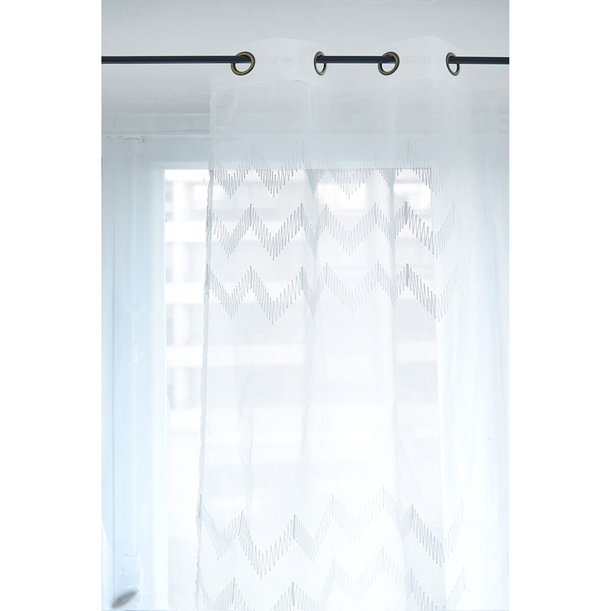 Cortina Velo Bordado Mashini 140 x 220 cm