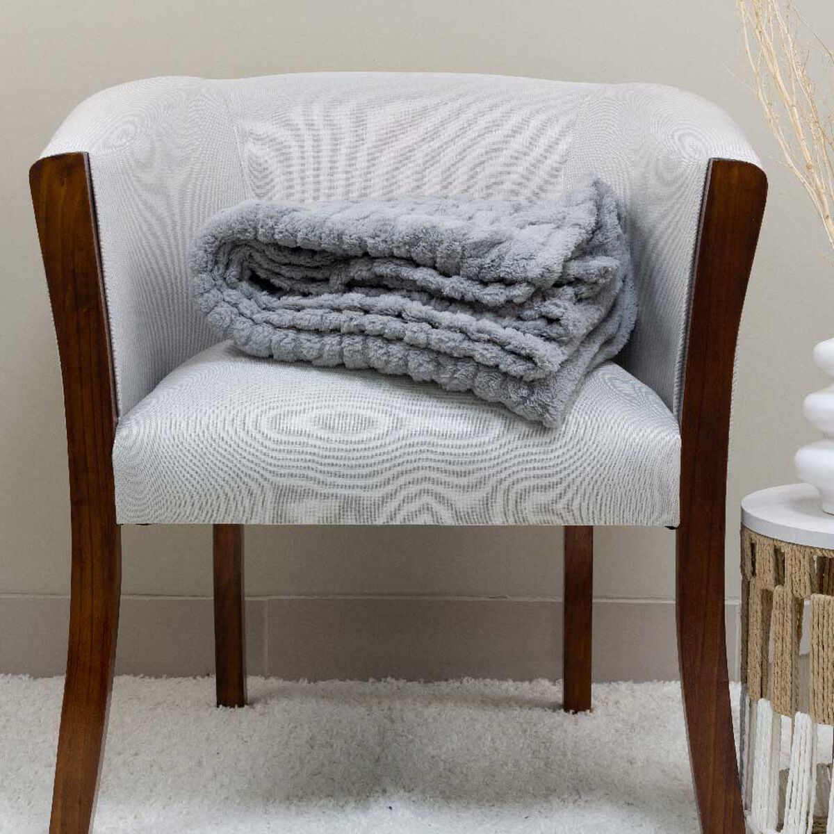 Manta Doral Chiporro Jacquard 127x152 cm Gris