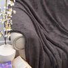 Manta Poliéster Doral 127 x 152 Deluxe Gris Oscuro