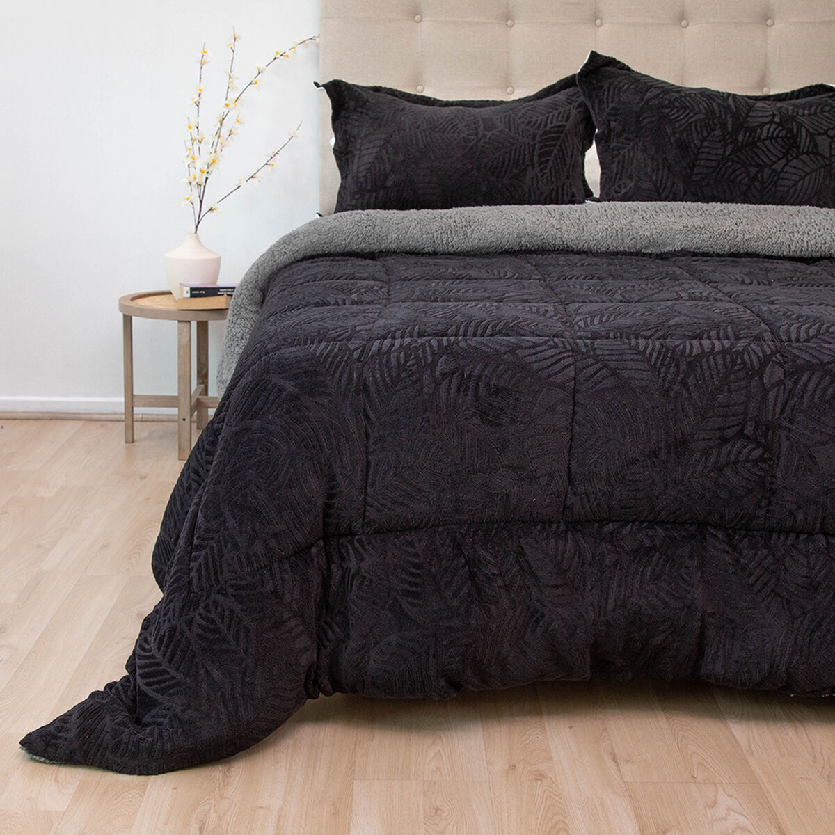 Cubrecama Doral King Negro Outboss Sherpa