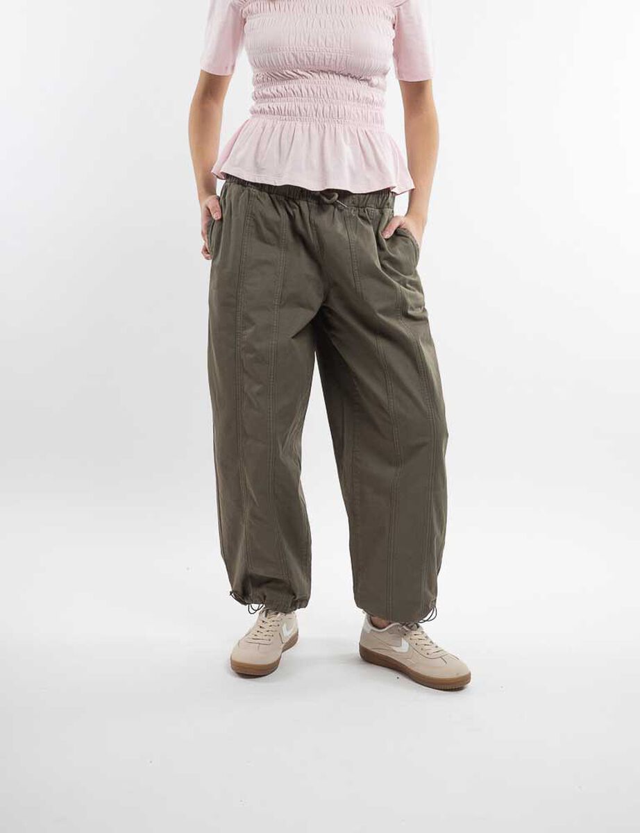 Pantal&oacute;n Parachute Mujer Icono