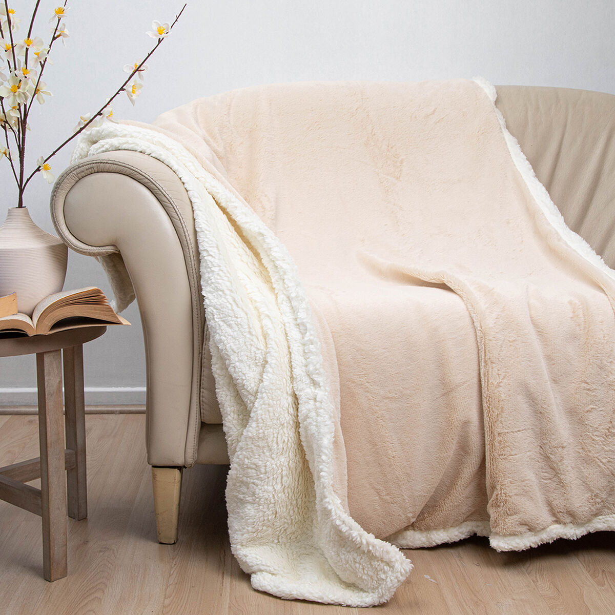 Manta de Poliéster Doral 127 x 152 cm Fluffy Beige