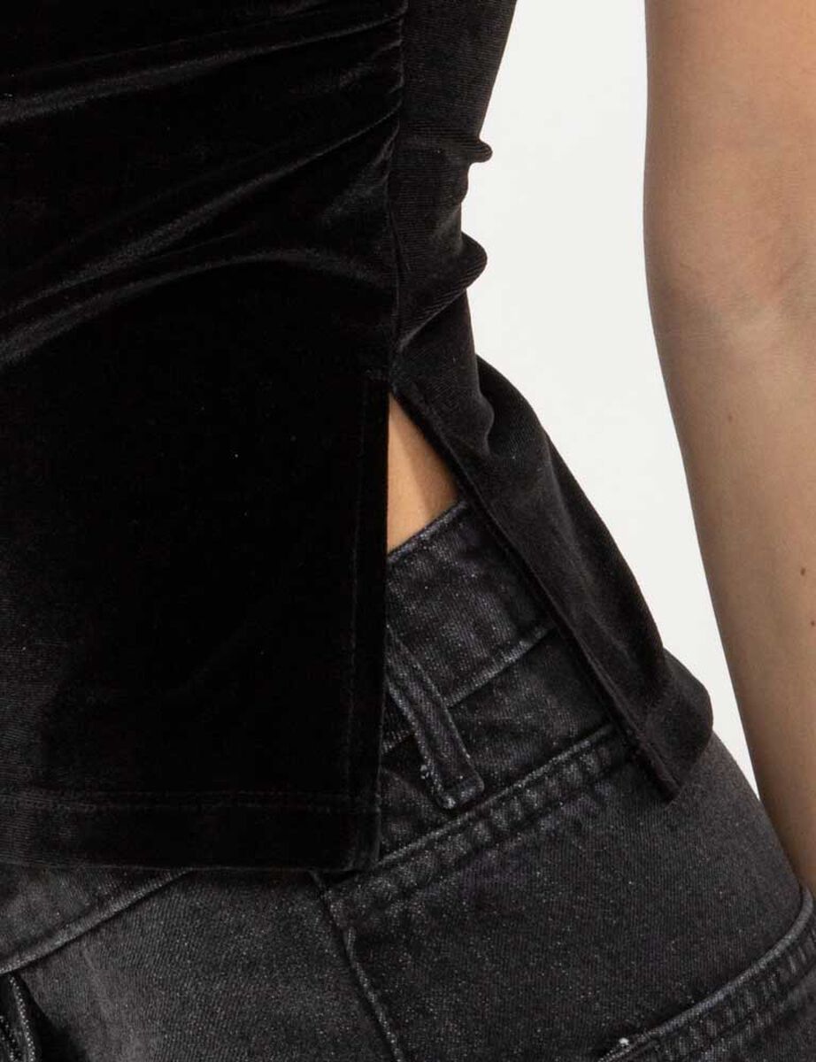 Polera Strapless Terciopelo Plush Mujer Icono