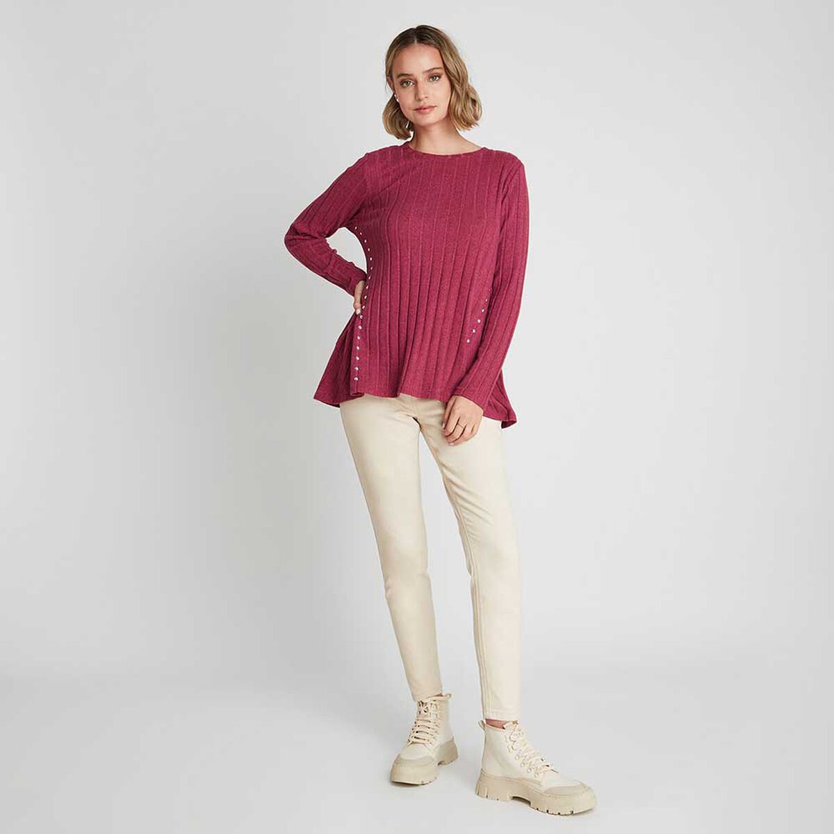 Polera Lanilla Manga Larga Con Aplicación De Tachas Mujer Curvi