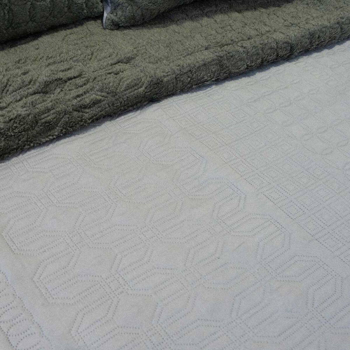 Quilt Doral 2 Plazas Viena Liso Gris