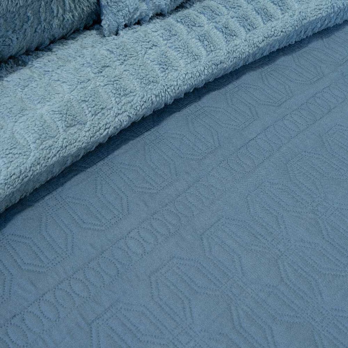 Quilt Doral 2 Plazas Viena Liso Azul