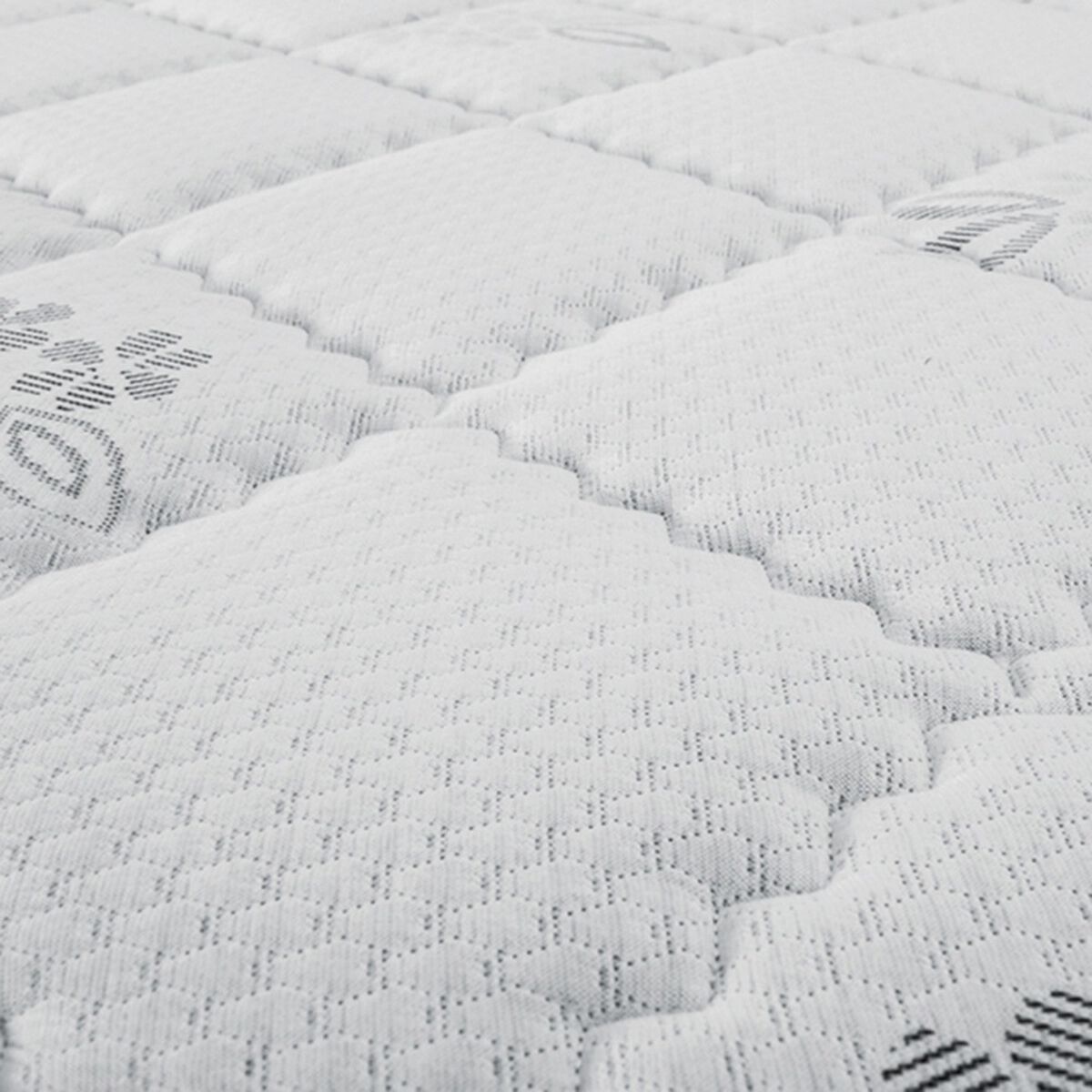 Cama Europea Celta 2 Plazas Supreme + Set Textiles