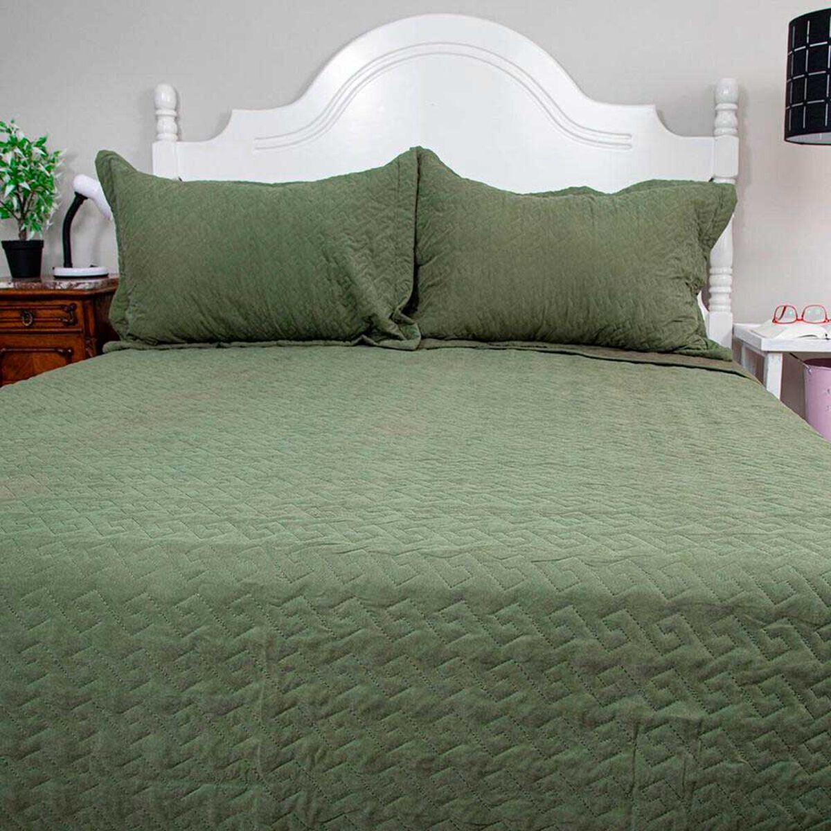Quilt Doral 2 Plazas Verde Oliva  Velvety