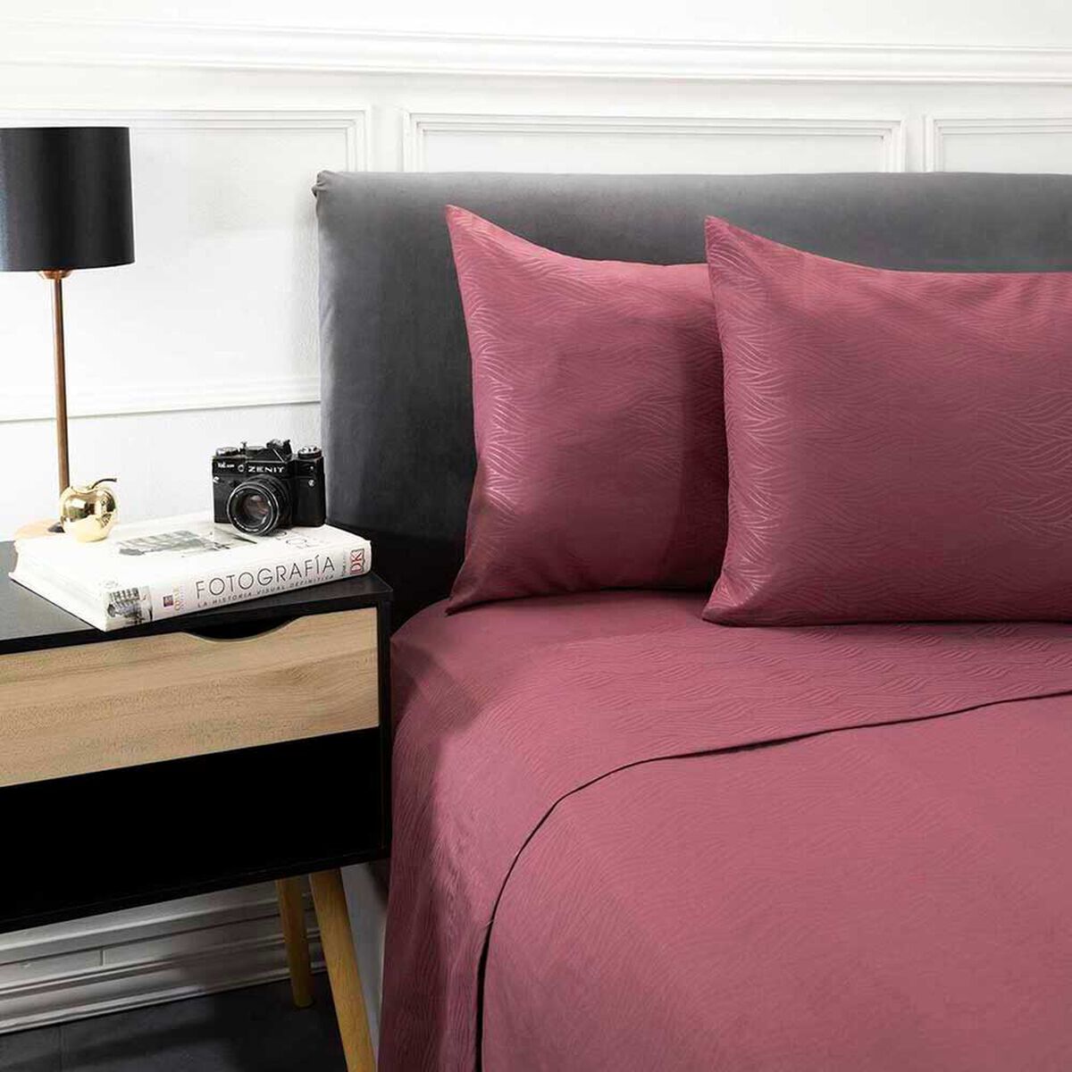 Juego de S&aacute;banas Embossed Zibel 2 Plazas Liso Berry