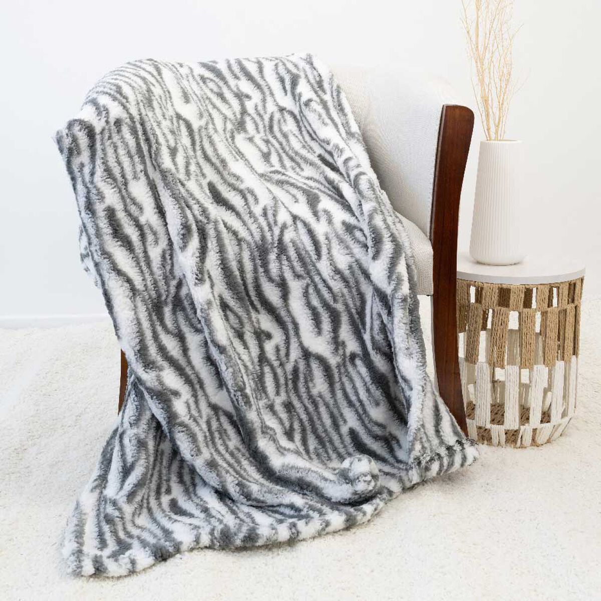 Manta Doral Softy Estampada 127x152 cm D3
