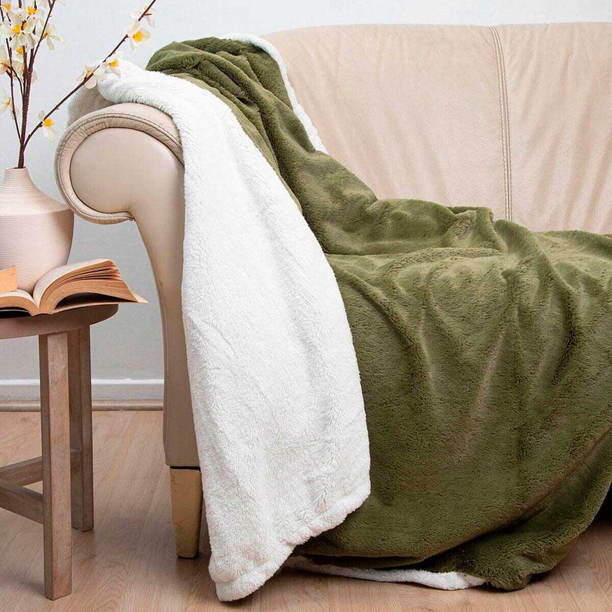 Manta de Poli&eacute;ster Doral 127 x 152 cm Fluffy Verde