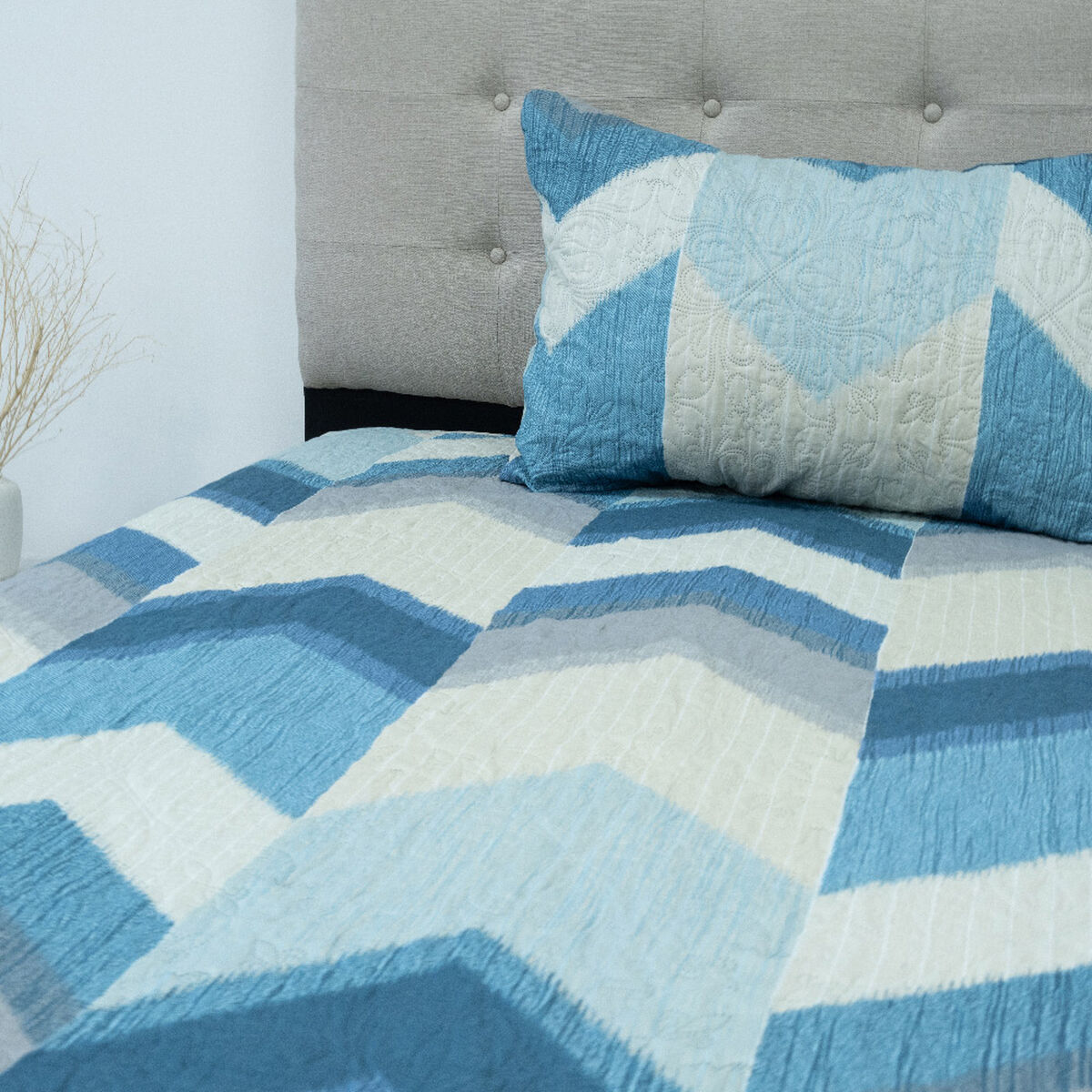 Quilt Doral Hotpress Estampado 1,5 Plazas Flechas