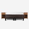 Cama Europea Rosen Base Dividida 2 Plazas Ergo T + 2 Veladores Tabor Caramelo