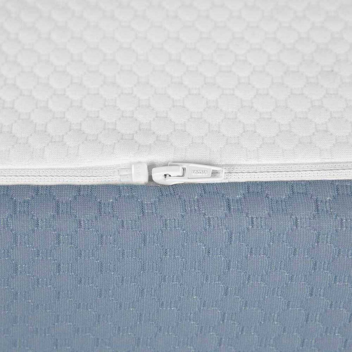 Cama Americana CIC 1 Plaza Excellence + Almohada