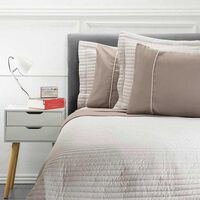 Set Quilt + Juego de Sábanas Casanova 2 Plazas Taupe
