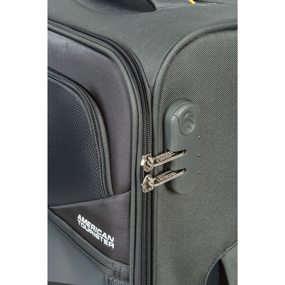 Maleta American Tourister Stirling Light Gris M