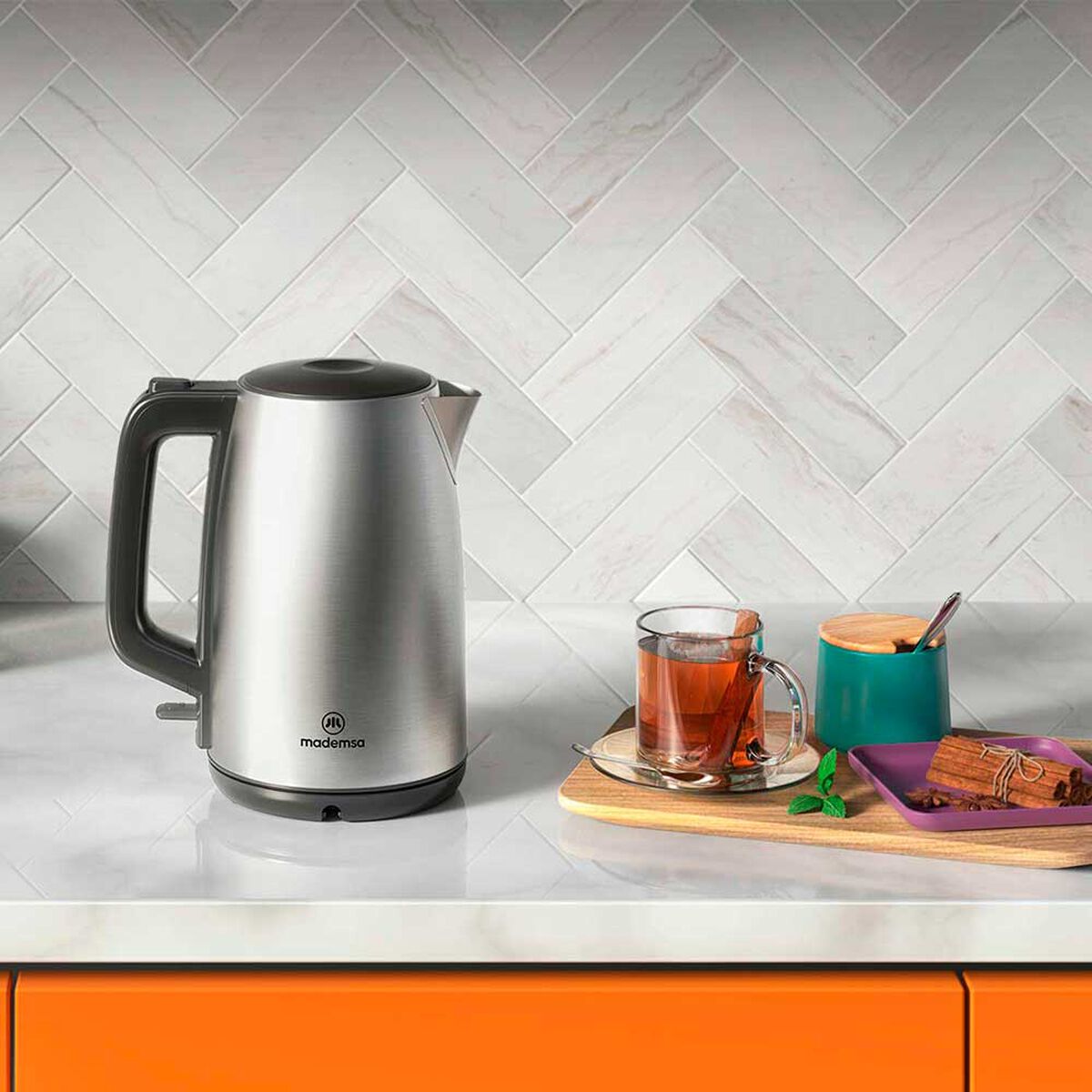 Hervidor Eléctrico Mademsa MEK25 1,7 lts.