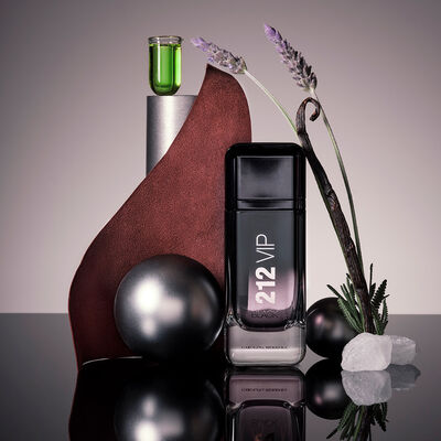Imagen 2 del producto Perfume Carolina Herrera 212 VIP Men Black EDP 50 ml