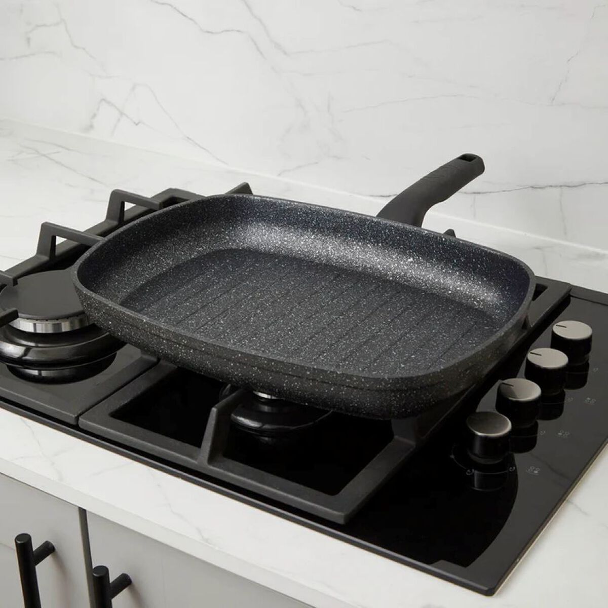 Sarten Grill Korkmaz Ornella 35x25cm 3.2 lt. Negro