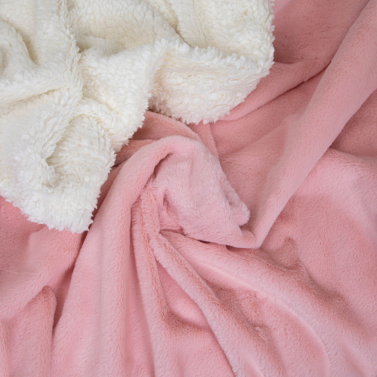 Manta de Poliéster Doral 127 x 152 cm Fluffy Rosa