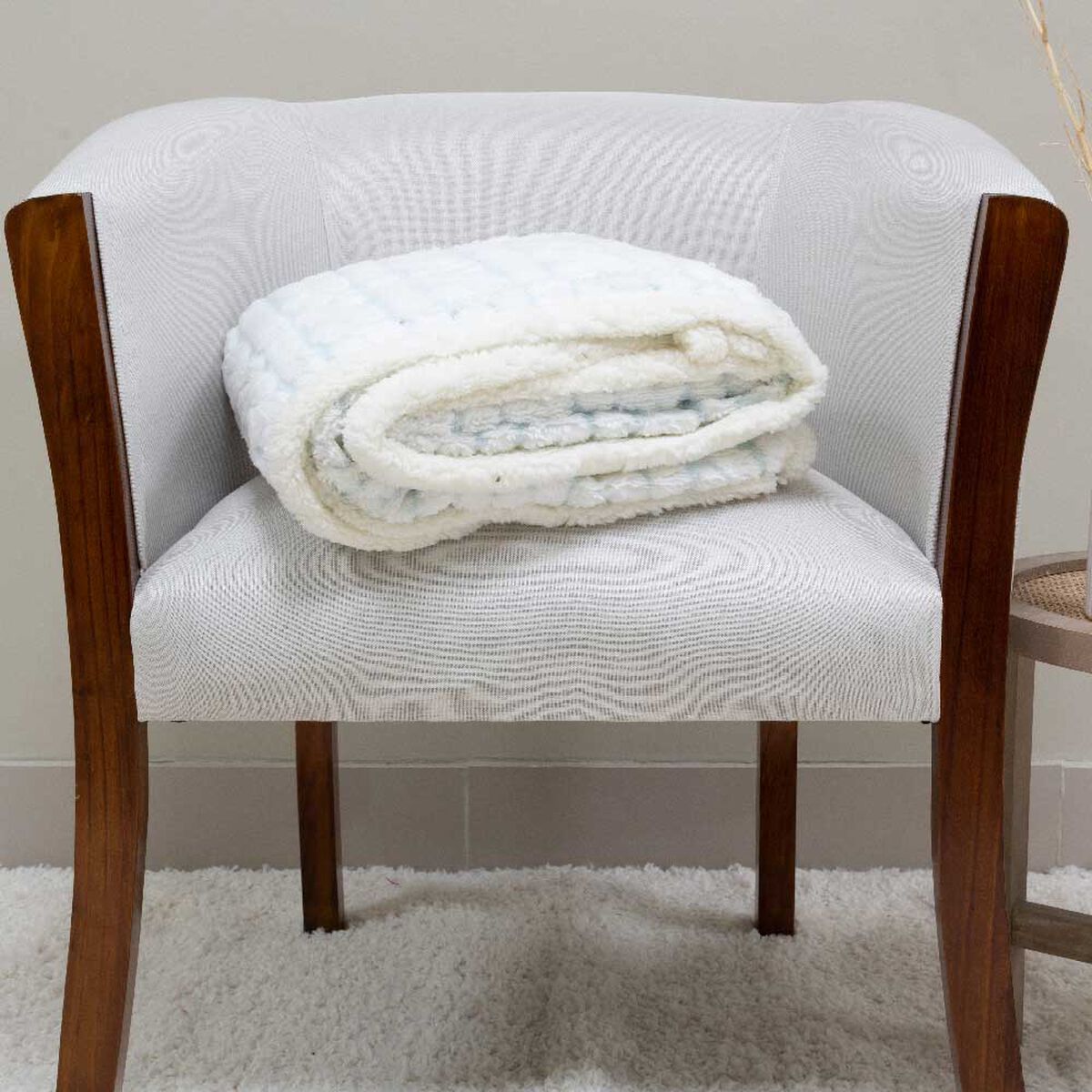 Manta Doral Jacquard Two Tones 127x152 cm D3