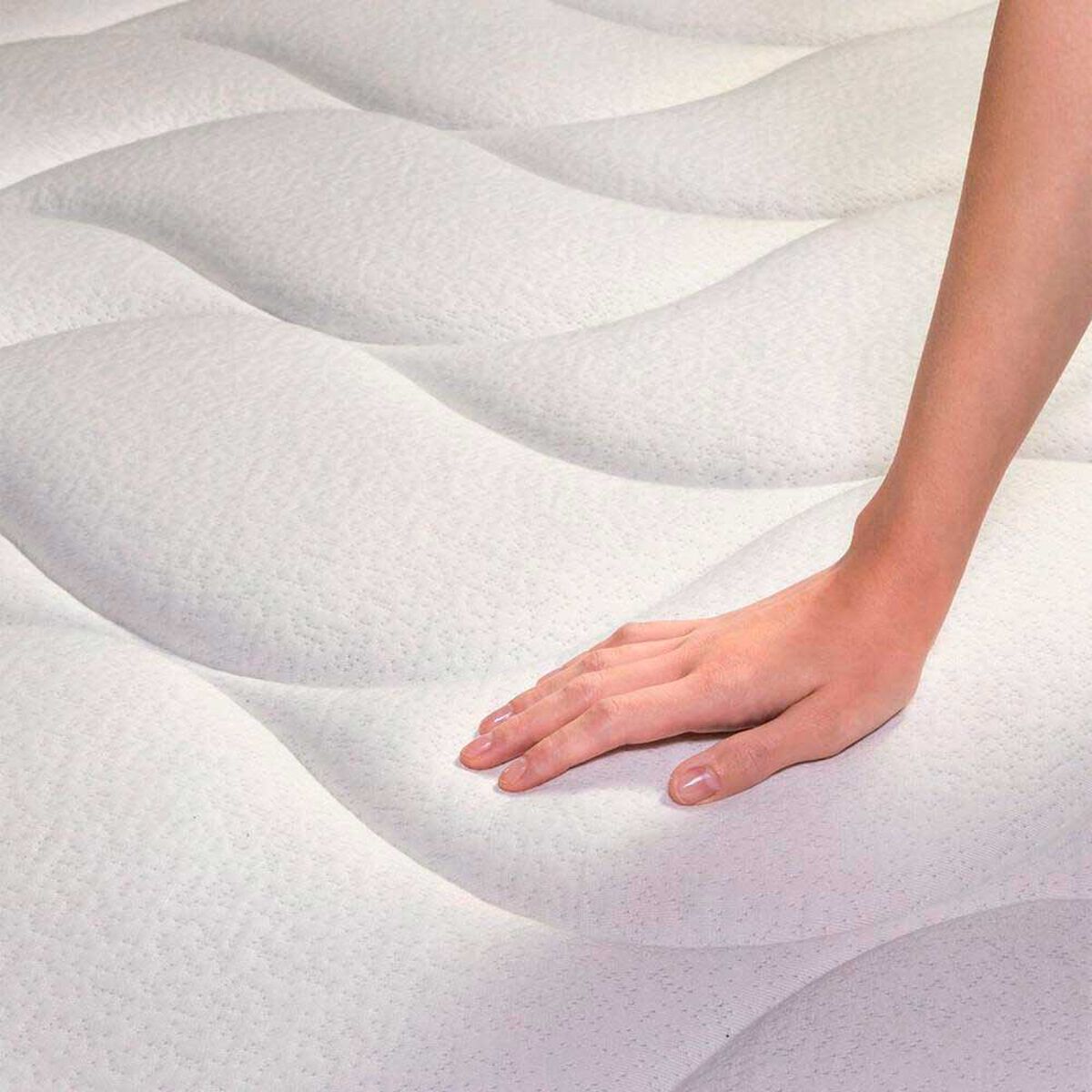 Cama Europea Flex 2 Plazas Nexus Base Dividida + Respaldo Royal Grafito + Veladores Rock