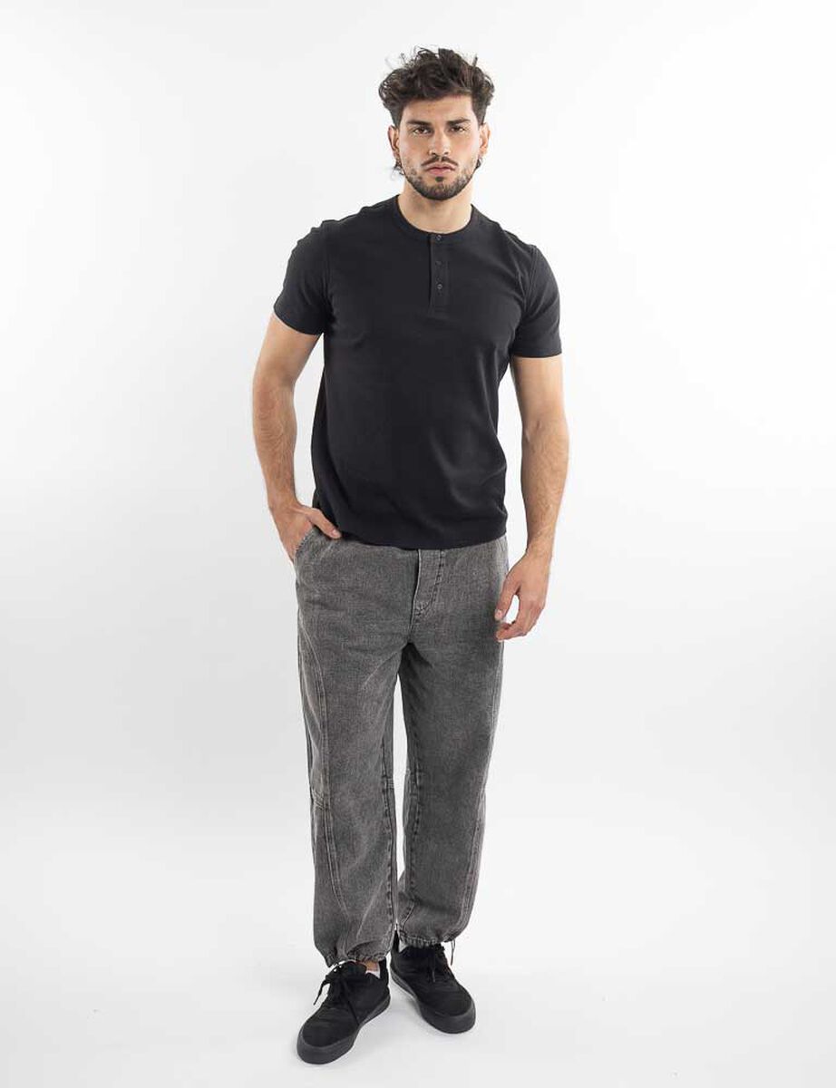 Polera Textura Con Cuello Hombre Icono