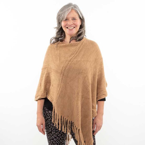 Ruana Camel Mujer Bside