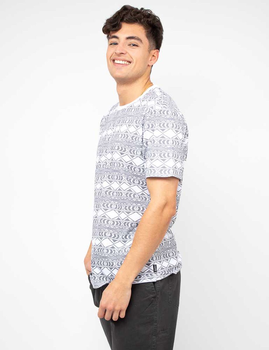 Polera Estampada Manga Corta Hombre Cutback