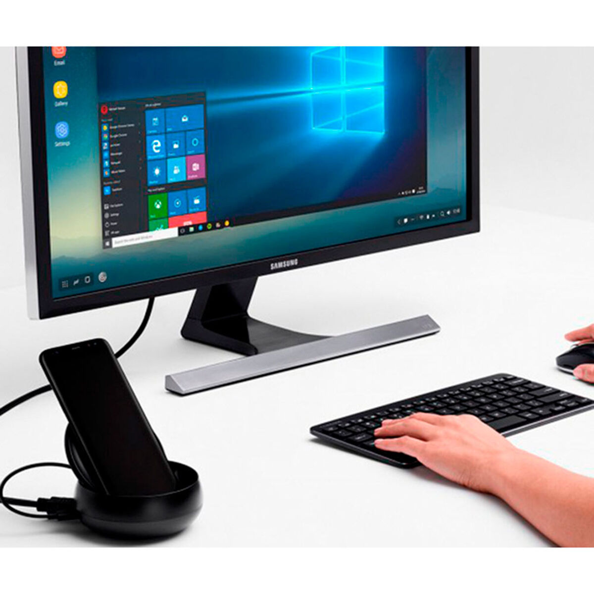 Samsung Dex Station Negro