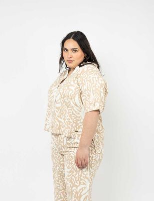 Imagen 1 del producto Blusa Botones Manga Corta Mujer Extralindas Beige