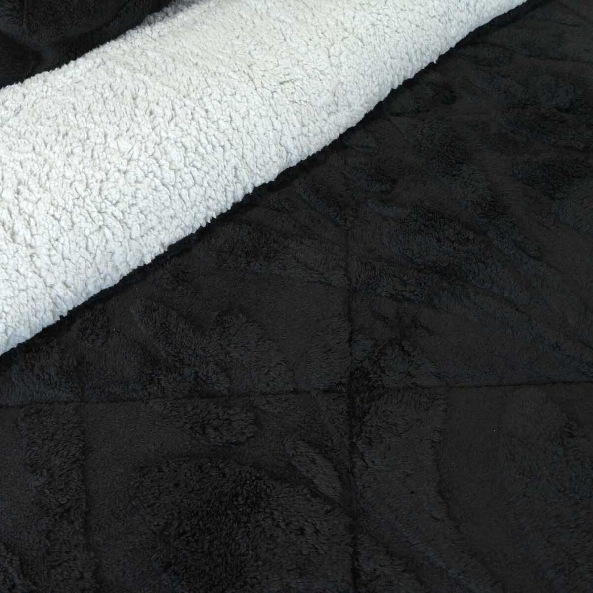 Cubrecama Doral 1,5 Plazas Jacquard Liso Negro