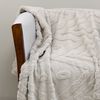 Manta Doral Chiporro Jacquard 127x152 cm Crudo