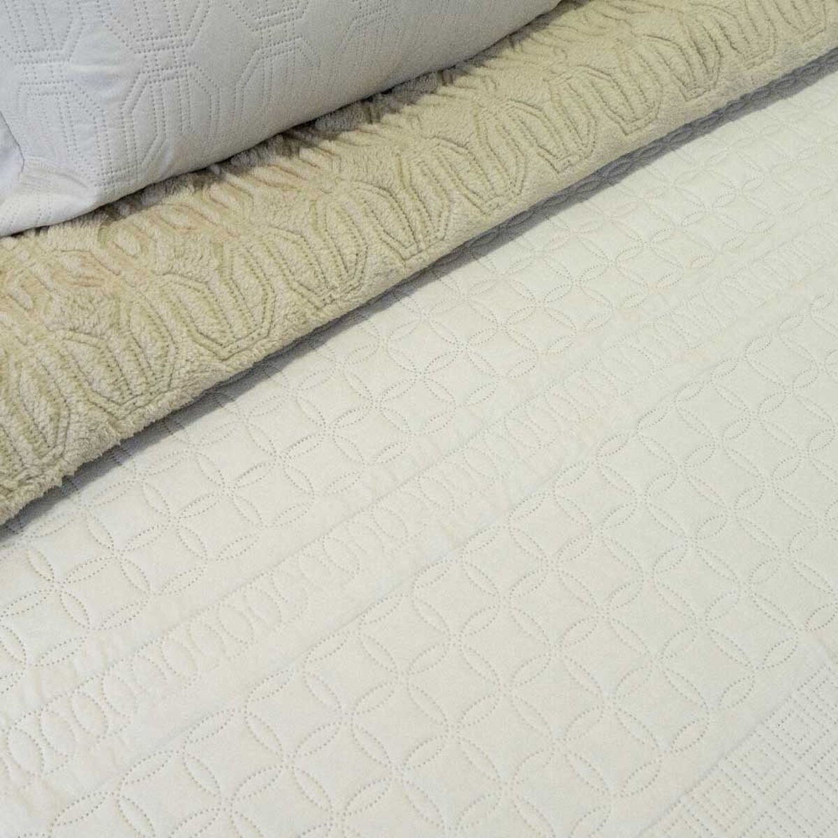 Quilt Doral 1,5 Plazas Viena Liso Beige