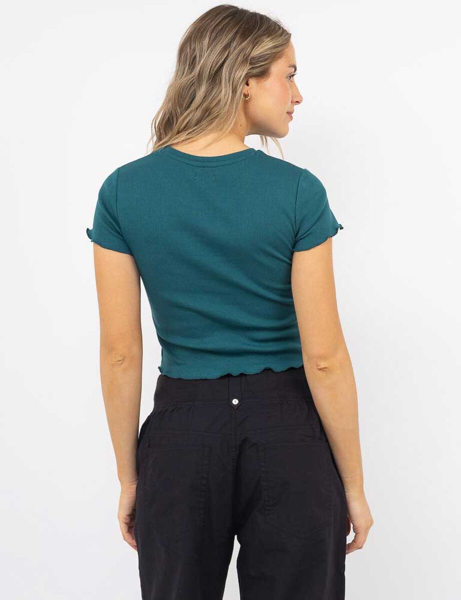 Polera Crop Con Estampado Mujer Icono