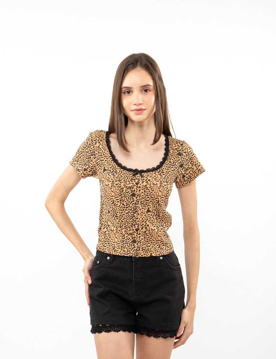 Polera Con Encaje Manga Corta Mujer Icono