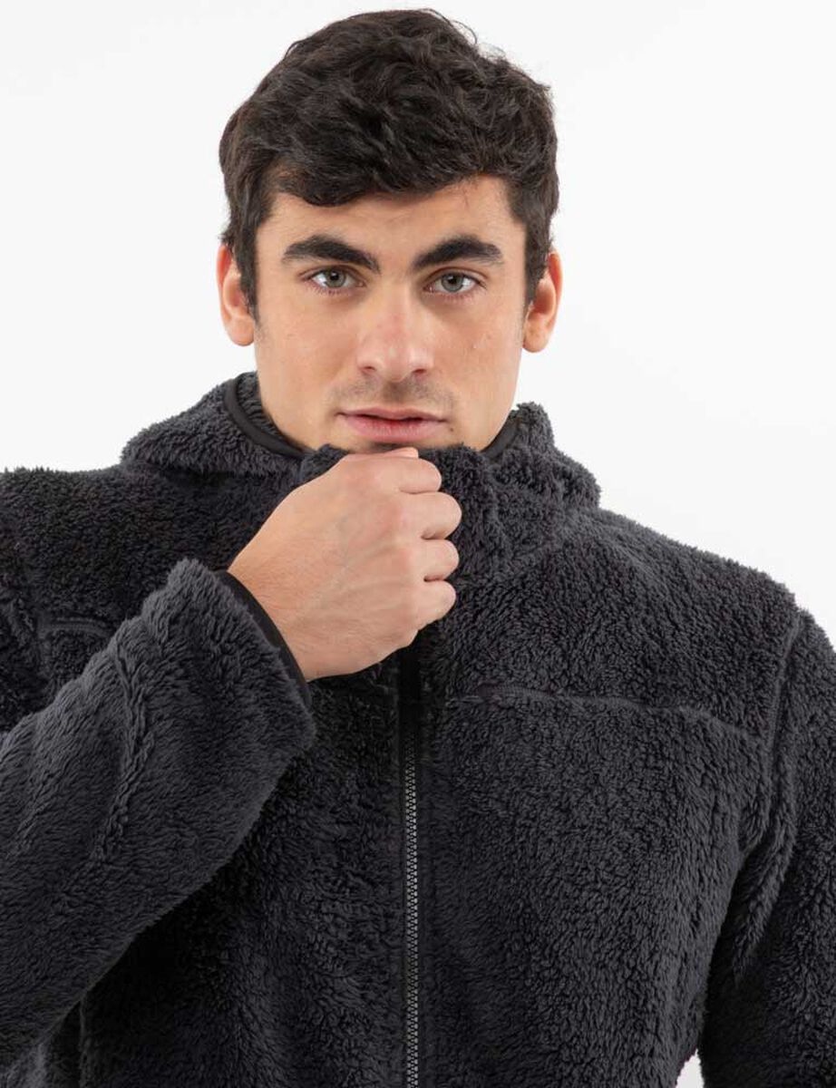 Poler&oacute;n Deportivo Hombre Black County