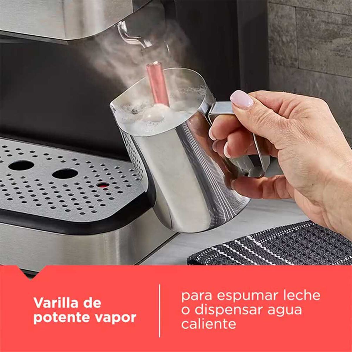 Cafetera Espresso semi automática Black Decker Emo312-Osdcl