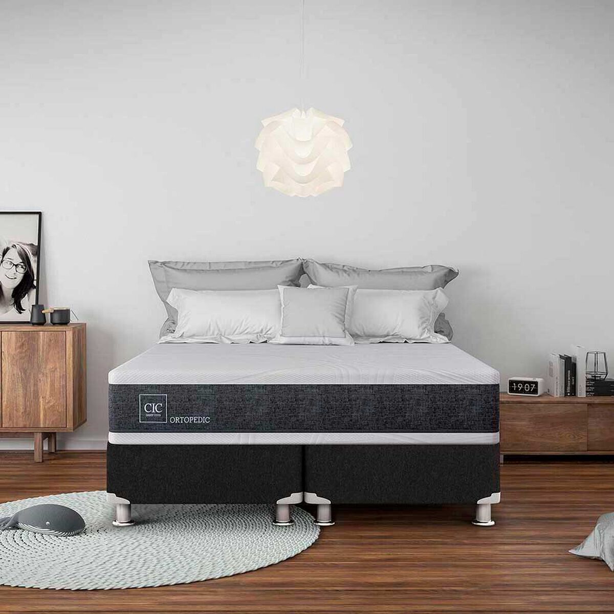 Cama Europea CIC Base Dividida 2 Plazas Ortopedic + Set 2 Almohadas Da Soft Sleep