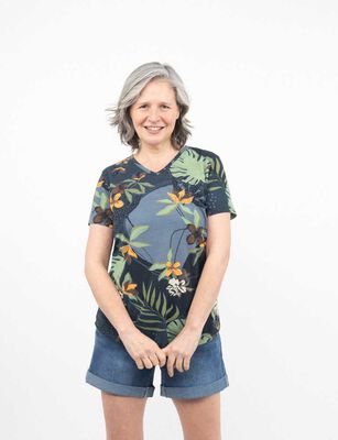 Imagen 1 del producto Polera Con Estampado Manga Corta Mujer Potman Club Azul, Beige, Blanco, Fucsia, Negro