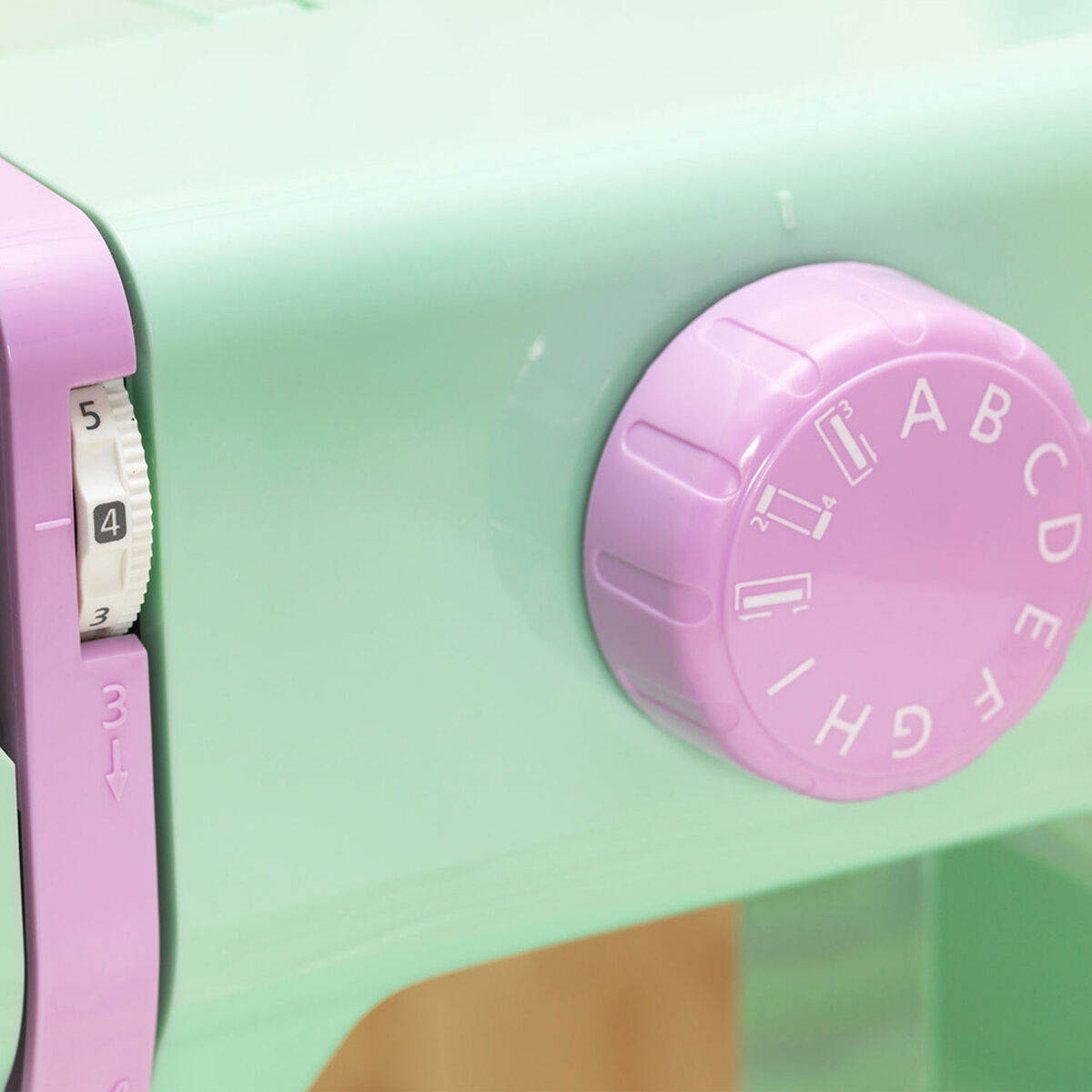 Máquina de Coser Brazo Libre Merritt ME 6 Verde Agua