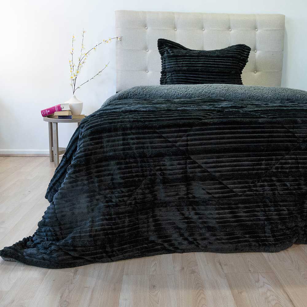 Cubrecama Doral 1.5 Plazas Coteloni Nebula Sherpa Negro