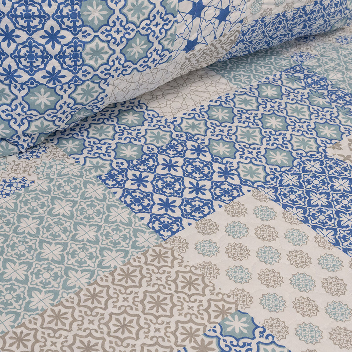 Quilt Doral 1,5 Plazas Stitchy Patch