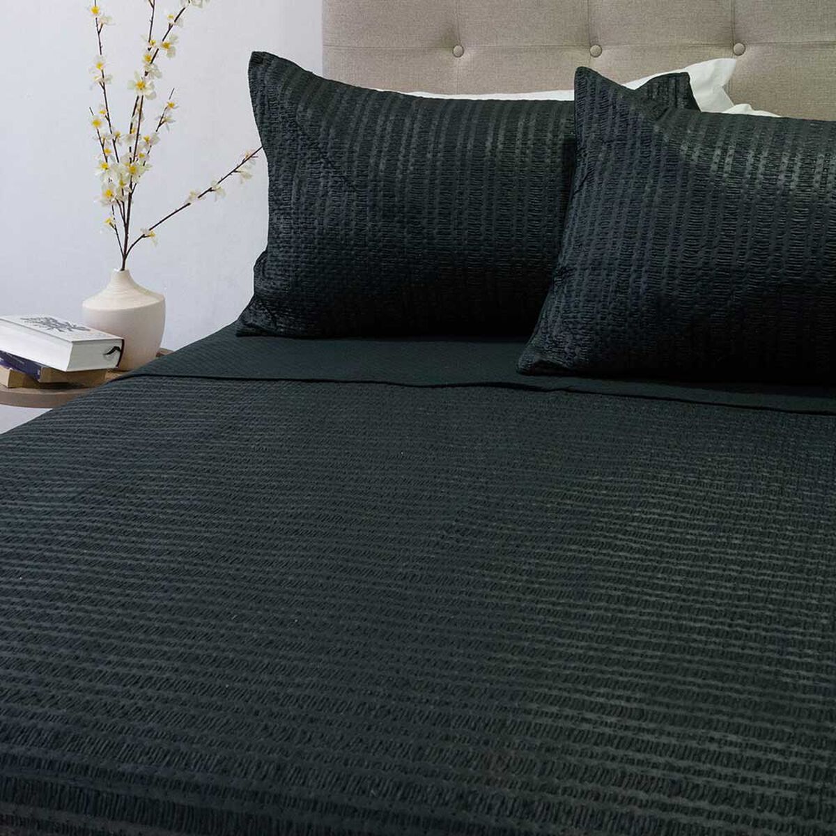 Quilt Doral 2 Plazas Liso Deluxe Negro