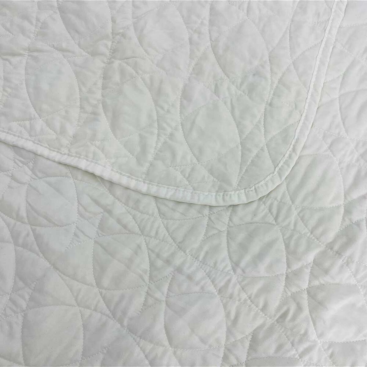 Quilt Bordado Vekka Súper King Normandy Blanco