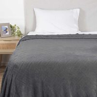 Frazada Flannel Embossed Mashini 1,5 Plazas Liso Gris