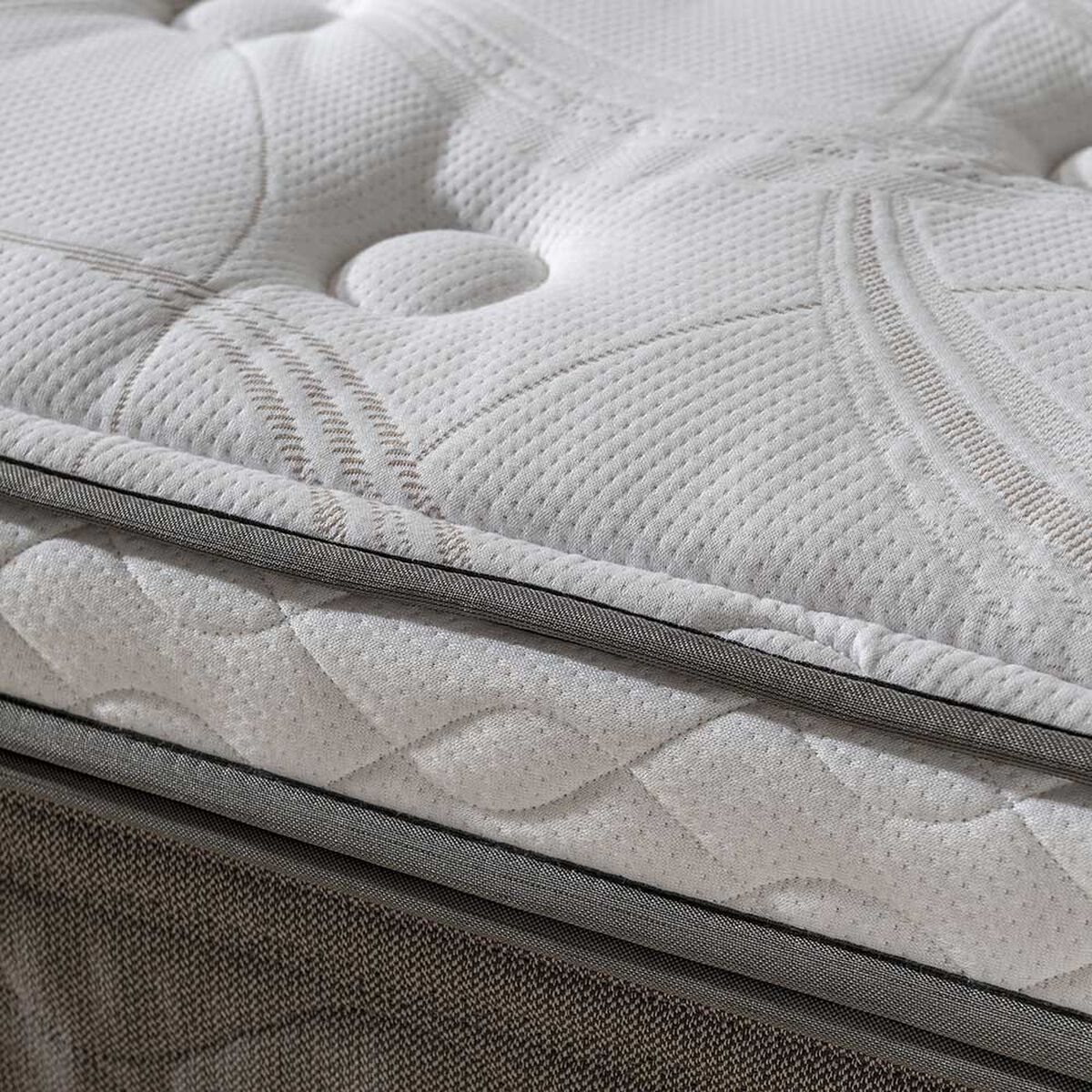 Cama Europea Rosen 1,5 Plazas New Style 6 + Respaldo Rachel
