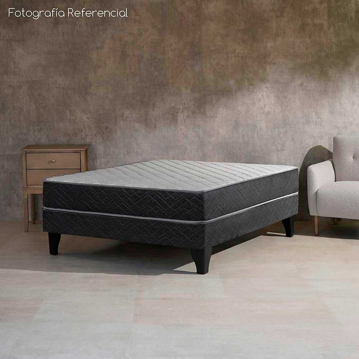 Cama Europea Celta 2 Plazas Atlantis Black + Respaldo + 2 Veladores Castilla + 2 Almohadas