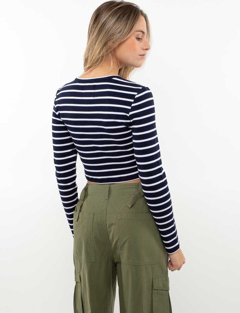 Polera Crop Manga Larga Mujer Icono